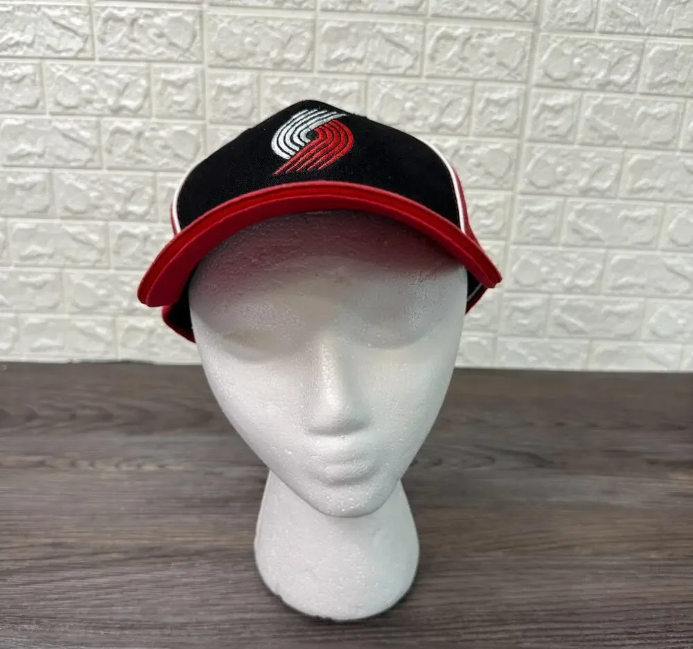 NBA Portland Trail Blazers Opening Night 06–07 Collegiate Hat Mens OS Red Black